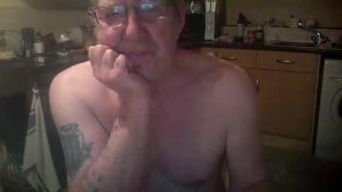 Snapshot of discovery63 chatting on December 5, 2024, 8:00 pm discovery63 online show from December 5, 2024, 8:00 pm