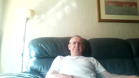 Snapshot of discovery63 chatting on September 9, 2025, 10:15 am discovery63 online show from September 9, 2025, 10:15 am