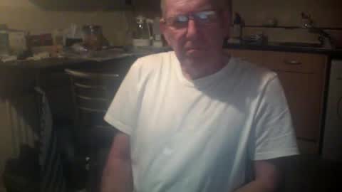 Snapshot of discovery63 chatting on September 14, 2025, 7:02 pm discovery63 online show from September 14, 2025, 7:02 pm