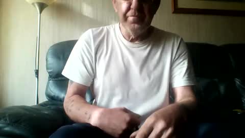 Snapshot of discovery63 chatting on October 19, 2025, 10:49 am discovery63 online show from October 19, 2025, 10:49 am