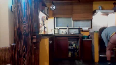 Snapshot of discretopasivo chatting on May 16, 2026, 11:25 pm discretopasivo online show from May 16, 2026, 11:25 pm