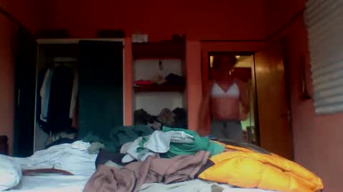 Snapshot of discretopasivo chatting on June 1, 2026, 3:03 pm discretopasivo online show from June 1, 2026, 3:03 pm