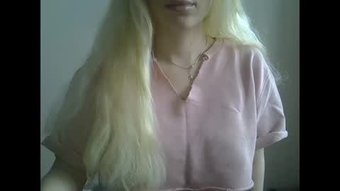 DitaMilton online show from January 14, 2026, 10:10 am