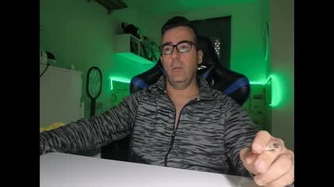 ditos_c online show from December 11, 2024, 8:36 am