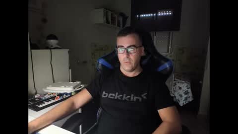 ditos_c online show from October 2, 2025, 9:16 am