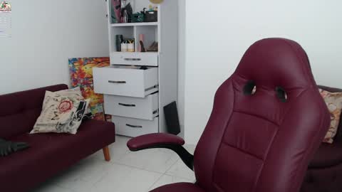 Diva online show from December 28, 2024, 10:13 pm