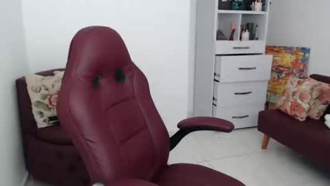 Diva online show from December 31, 2024, 2:36 pm