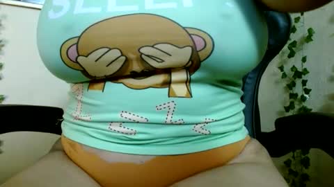 Mari online show from January 1, 2025, 8:15 pm