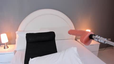 divine_sin online show from January 25, 2025, 10:39 pm