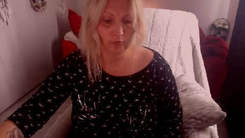 Snapshot of divineblond chatting on March 31, 2026, 10:37 am Alexxa online show from March 31, 2026, 10:37 am