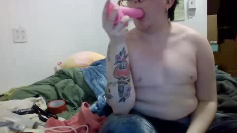 Snapshot of divinecherrypie chatting on January 29, 2025, 12:12 am divinecherrypie online show from January 29, 2025, 12:12 am