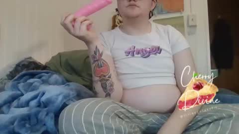Snapshot of divinecherrypie chatting on January 31, 2025, 6:57 pm divinecherrypie online show from January 31, 2025, 6:57 pm
