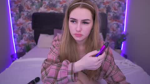 DivineJasss online show from March 2, 2026, 5:19 am