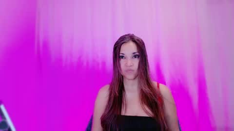 DivineLynn online show from January 31, 2025, 3:44 pm