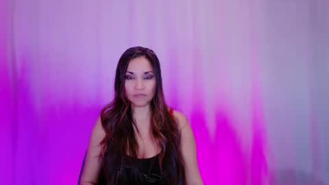 DivineLynn online show from February 2, 2025, 3:17 pm