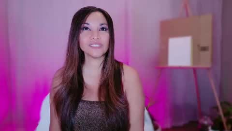 DivineLynn online show from February 21, 2025, 12:17 pm