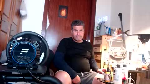 divitimido online show from April 29, 2026, 10:30 am