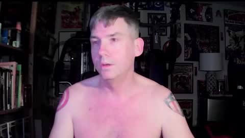 dix_handley_50 online show from March 17, 2026, 2:49 am