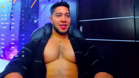 Snapshot of dixon_ray_ chatting on July 12, 2026, 2:13 am Dixon online show from July 12, 2026, 2:13 am