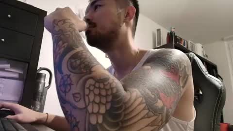 D online show from September 23, 2025, 6:00 pm