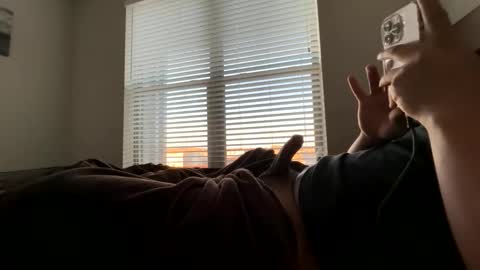 dj9469615 online show from February 8, 2026, 2:20 pm