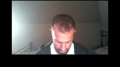 djay15013 online show from October 9, 2025, 8:23 am