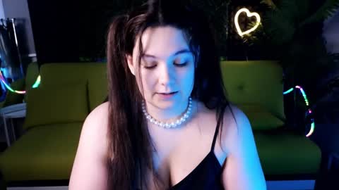 Snapshot of djennapalme chatting on December 29, 2024, 4:59 am Jenia online show from December 29, 2024, 4:59 am