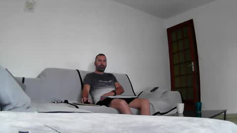 Snapshot of djo3322 chatting on December 2, 2024, 9:02 am Djo online show from December 2, 2024, 9:02 am