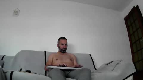 Snapshot of djo3322 chatting on December 10, 2024, 3:55 pm Djo online show from December 10, 2024, 3:55 pm