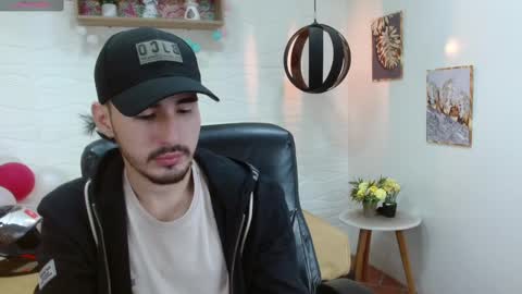 Snapshot of dmitrisanders1 chatting on March 5, 2025, 9:48 pm Maybe in pvt online show from March 5, 2025, 9:48 pm