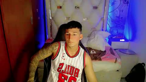 Snapshot of dmitryy_ chatting on February 26, 2026, 1:10 pm DMITRY online show from February 26, 2026, 1:10 pm