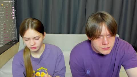 Polly and Kiriko online show from January 28, 2025, 8:04 pm