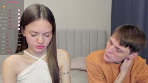 Polly and Kiriko online show from November 21, 2025, 8:51 pm