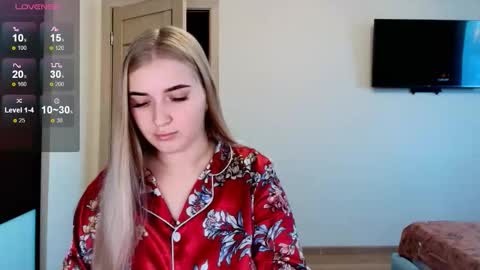 Snapshot of do_u_want_alice chatting on October 17, 2025, 5:21 am Alice online show from October 17, 2025, 5:21 am