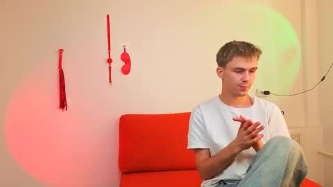 Robert online show from April 20, 2026, 8:17 am