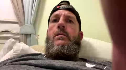 Snapshot of docblovesletters chatting on October 12, 2025, 7:07 am docblovesletters online show from October 12, 2025, 7:07 am