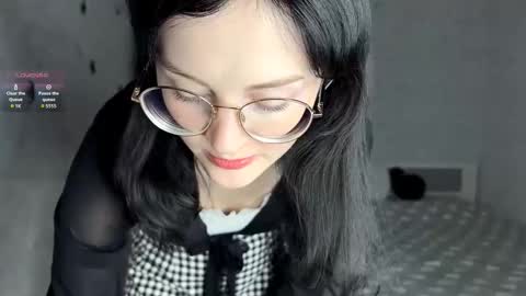 Snapshot of dodiebabikian chatting on November 1, 2025, 9:06 pm Annie PVT IS OPEN online show from November 1, 2025, 9:06 pm