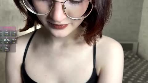 Snapshot of dodiebabikian chatting on June 3, 2026, 9:09 pm Annie PVT IS OPEN online show from June 3, 2026, 9:09 pm