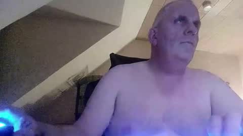 doggy2629 online show from October 31, 2025, 6:20 pm