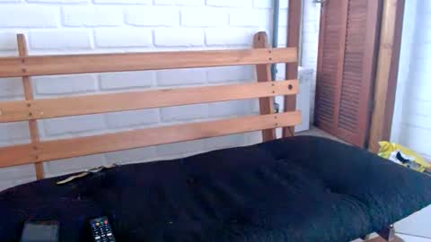 dogtattoo77 online show from October 17, 2025, 11:46 am