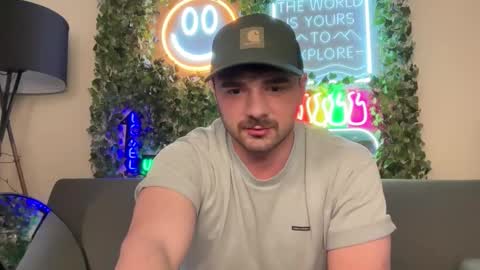 Snapshot of dohmerboyz chatting on February 25, 2026, 4:22 am GIJO online show from February 25, 2026, 4:22 am