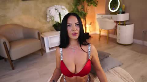 Monica online show from September 23, 2025, 9:23 am