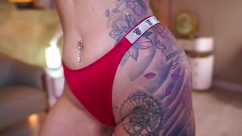 Monica online show from October 17, 2025, 9:23 am