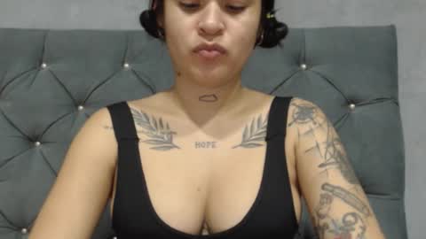 doll_and_thebrown online show from October 12, 2025, 5:17 am