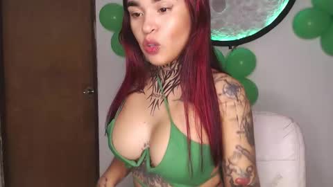 doll_and_thebrown online show from March 18, 2026, 1:53 am