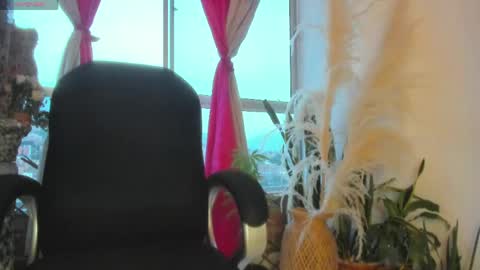 Snapshot of doll_celeste19 chatting on May 28, 2026, 11:13 pm C E L E S T E online show from May 28, 2026, 11:13 pm