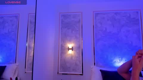 D  online show from December 21, 2025, 2:08 am