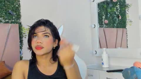 Snapshot of doll_lovexxxx chatting on November 20, 2025, 2:56 am doll_lovexxxx online show from November 20, 2025, 2:56 am