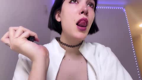 Kira online show from December 13, 2024, 5:54 pm