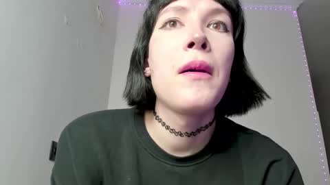 Kira online show from January 31, 2025, 5:21 pm